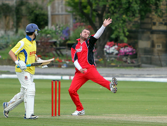 Cricket action, Walsden