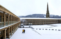 Snow at the Piece Hall
